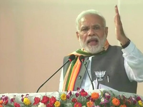 पीएम मोदी ने त्रिपुरा में कम्युनिस्ट सरकार पर बोला हमला पीएम मोदी ने त्रिपुरा में कम्युनिस्ट सरकार पर बोला हमला