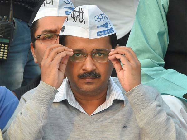 दिल्ली में केजरीवाल सरकार के तीन साल पूरे, जनता का मूड क्या है? दिल्ली में केजरीवाल सरकार के तीन साल पूरे, जनता का मूड क्या है?