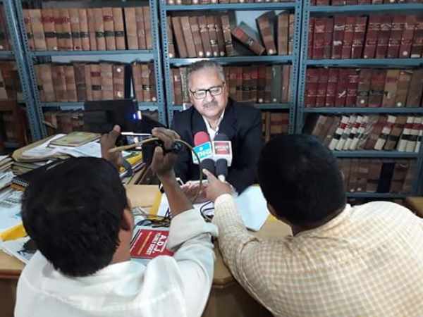 क्या बोले यश मालवीय
