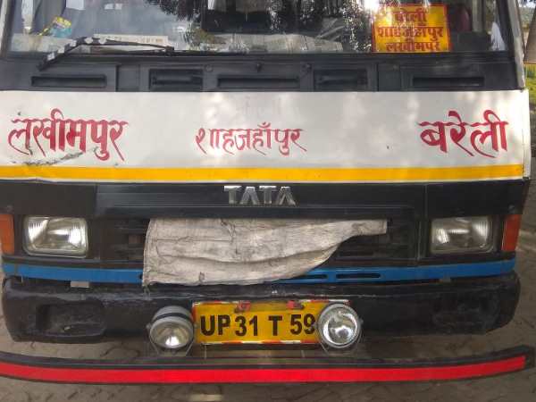 बस ड्राइवर पुलिस हिरासत में