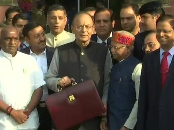 मोदी के मंत्री ने बजट पर उठाए सवाल, जानिए क्या कहा... मोदी के मंत्री ने बजट पर उठाए सवाल, जानिए क्या कहा...