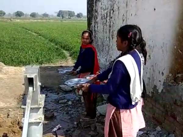 children cleaning school and utensils in bulandshahr children cleaning school and utensils in bulandshahr