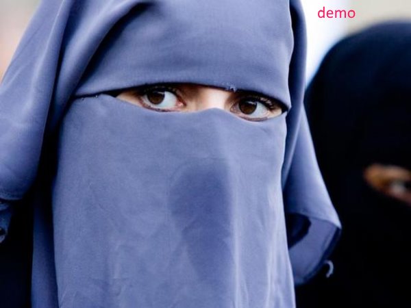 saharanpur deobandi uleman said woman can do buissness only wearing burkha saharanpur deobandi uleman said woman can do buissness only wearing burkha