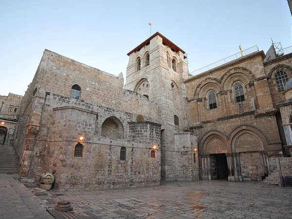 Church-of-Holy-Sepulchre-Jerusalem.JPG Church-of-Holy-Sepulchre-Jerusalem.JPG