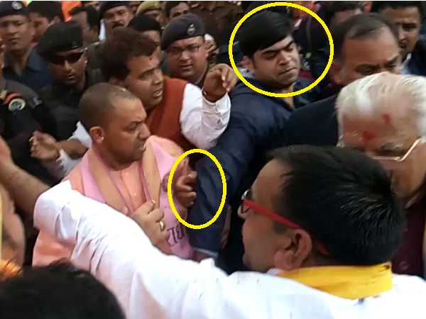 मथुरा में भीड़ को काबू करते वक्त सीएम योगी के साथ हुई ये घटना, श्रीकांत शर्मा बोले- जरा हद में रहो मथुरा में भीड़ को काबू करते वक्त सीएम योगी के साथ हुई ये घटना, श्रीकांत शर्मा बोले- जरा हद में रहो