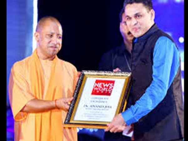 सीएम के हाथों सम्मानित हो चुके हैं डॉक्टर