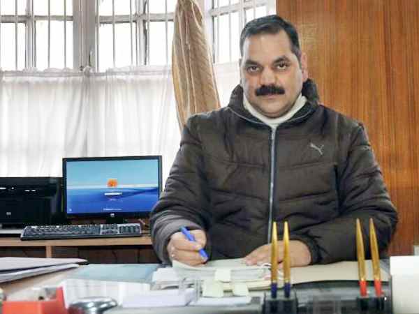 डॉक्टर भारती आगे कर रहे हैं रिसर्च