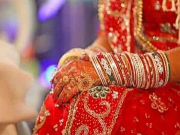 पति ने की पुलिस में शिकायत
