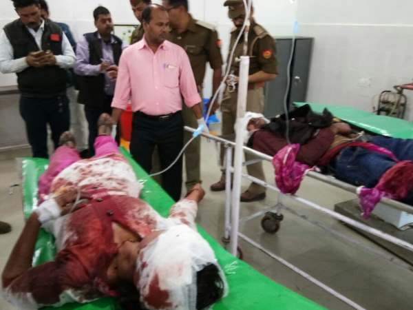 Fauji also fires himself after shooting girlfriend in etawah Fauji also fires himself after shooting girlfriend in etawah