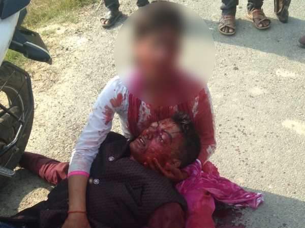 Fauji also fires himself after shooting girlfriend in etawah Fauji also fires himself after shooting girlfriend in etawah