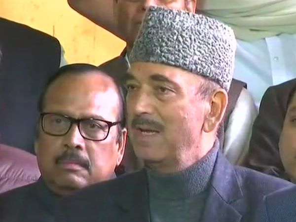 आजाद बोले- विपक्षी नेताओं को बोलने नहीं दिया जा रहा है