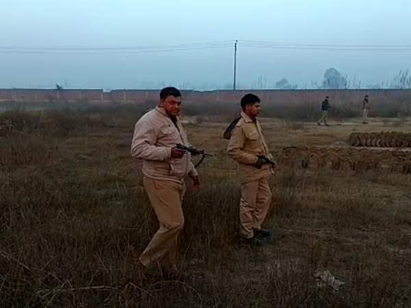 four wanted criminal arrested in hapur four wanted criminal arrested in hapur