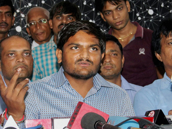 सरकार द्वारा किए गए वादे गिनाते हुए सवाल किया है