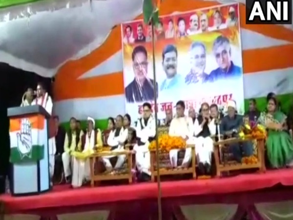 एक जनसभा के दौरान साधा निशाना