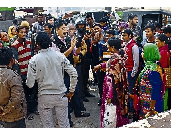 आधार कार्ड न होने पर अल्ट्रासाउंड से मना कर दिया
