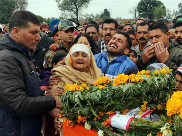 अब तक कितने शहीद