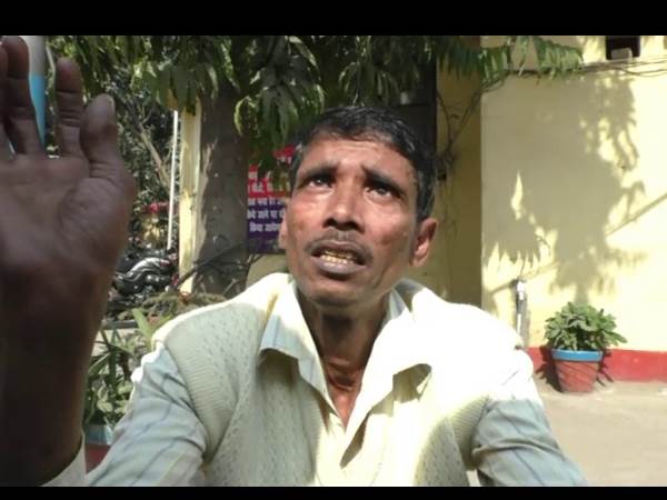 पुलिस ने जंजीरों से मुक्त कराया