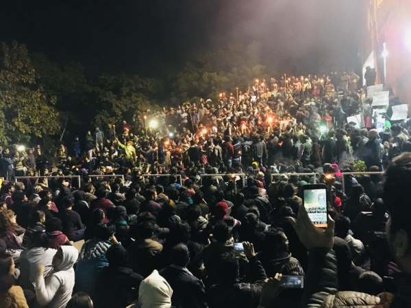 JNUSU के पदाधिकारियों को दिल्ली हाईकोर्ट की नोटिस, 20 तारीख तक मांगा जवाब JNUSU के पदाधिकारियों को दिल्ली हाईकोर्ट की नोटिस, 20 तारीख तक मांगा जवाब