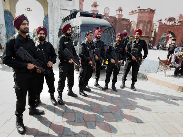 स्वर्ण मंदिर के लंगर में देंगे सेवा