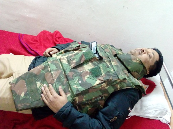चेकिंग देख शुरू कर दी फायरिंग