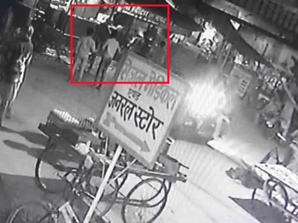 owner of the shop beat the beating in kanpur owner of the shop beat the beating in kanpur