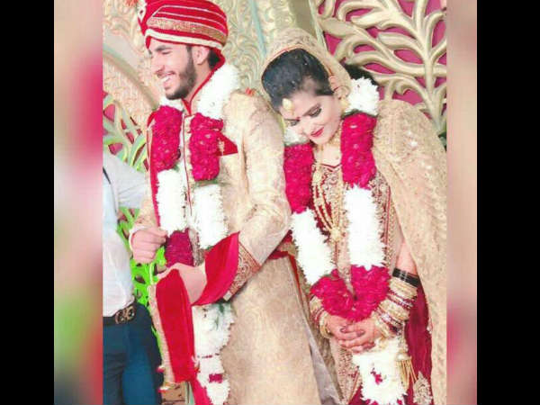 पंखे से लटकती मिली थी लाश