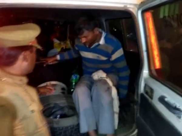 मथुरा मुठभेड़ में भी इनामी बदमाश पकड़ाया
