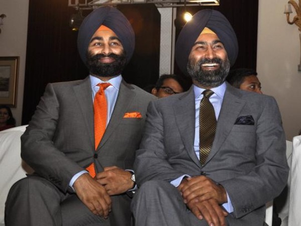 दोनों भाईयों का फोर्टिस हेल्थकेयर में 34 फीसदी हिस्सा