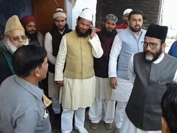 Kasganj violence: Maulana Taukir Raza in custody Kasganj violence: Maulana Taukir Raza in custody