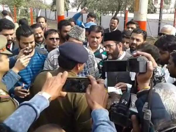 Kasganj violence: Maulana Taukir Raza in custody Kasganj violence: Maulana Taukir Raza in custody