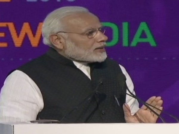 यूपी में कुशीनगर और जेवर में एयरपोर्ट बन रहे हैं: PM