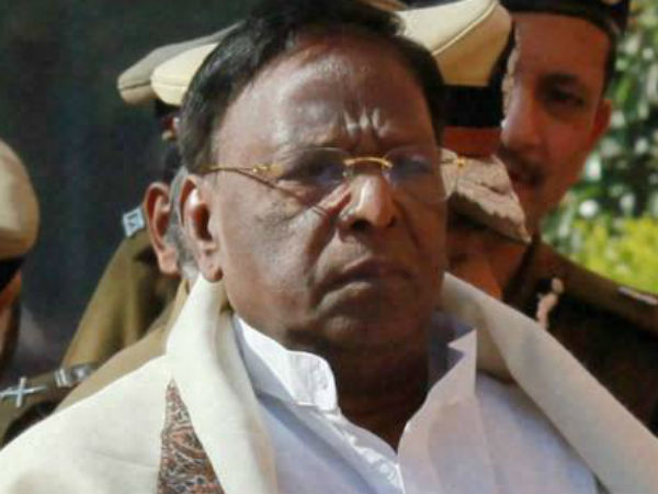 It's unfortunate that PM, holding the highest position:V Narayanasamy It's unfortunate that PM, holding the highest position:V Narayanasamy