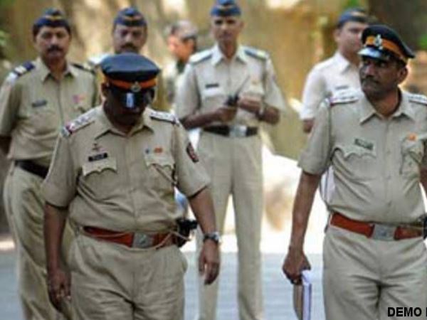 meerut 2 murder within 24 hours police is trying to investigate meerut 2 murder within 24 hours police is trying to investigate
