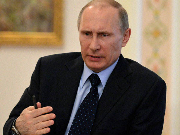 putin and smart phone putin and smart phone