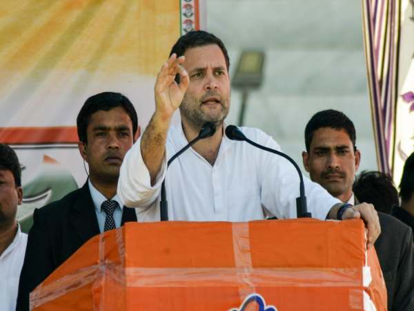 नीरव मोदी मामले पर कांग्रेस अध्यक्ष राहुल गांधी ने फिर साधा पीएम नरेंद्र मोदी पर निशाना, बताया देश से भागने का फार्म्यूला नीरव मोदी मामले पर कांग्रेस अध्यक्ष राहुल गांधी ने फिर साधा पीएम नरेंद्र मोदी पर निशाना, बताया देश से भागने का फार्म्यूला