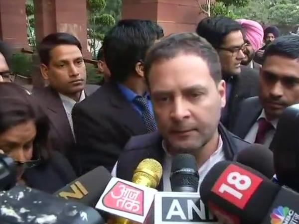 700 करोड़ रुपया देते हैं सिद्धारमैया