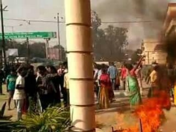पुुलिस ने चोरी के केस में हिरासत में लिया था