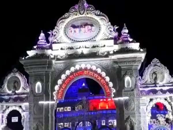 'श्री कृष्ण की महिमा से ही है जिंदा'