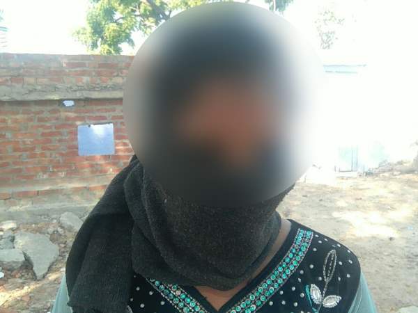 attempt to misbehave with innocent girl in shahjahanpur attempt to misbehave with innocent girl in shahjahanpur