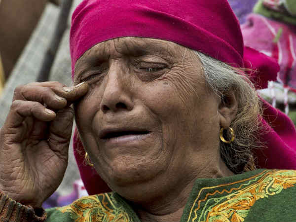 स्पेशल प्लेन से शव पहुंचे घर तक