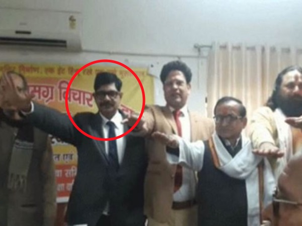 जय श्री राम नारे लगाकर ली शपथ