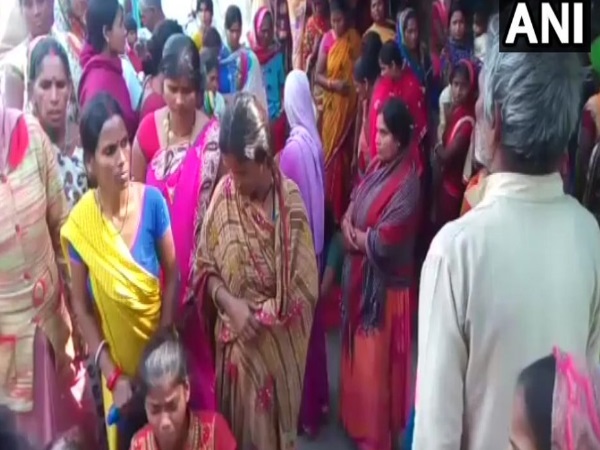 नेशनल हाईवे 77 पर धर्मपुर गांव के पास हुआ हादसा