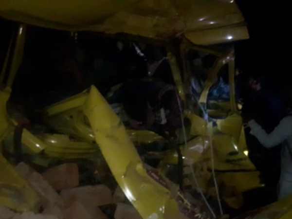 Mother in law and son in law crushed by tractor in Mirzapur Mother in law and son in law crushed by tractor in Mirzapur