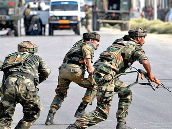J&K: Police opened fire after seeing suspicious movement in Rajpora Pulwama J&K: Police opened fire after seeing suspicious movement in Rajpora Pulwama
