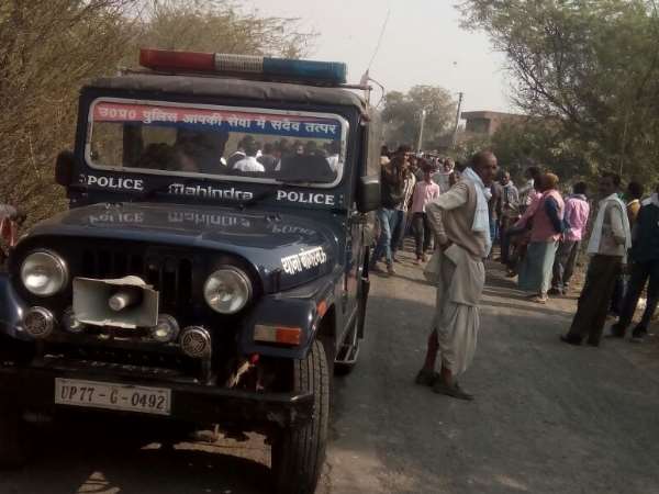 पेड़ पर लटका हुआ मिला था शव