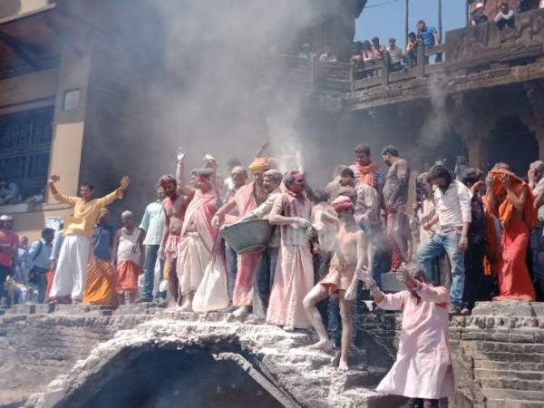 काशी के इस घाट पर शिव देते है तारक मंत्र