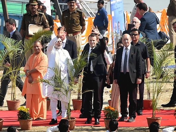 मोदी के साथ कई फॉरेन ट्रिप पर गई हैं निलाक्षी
