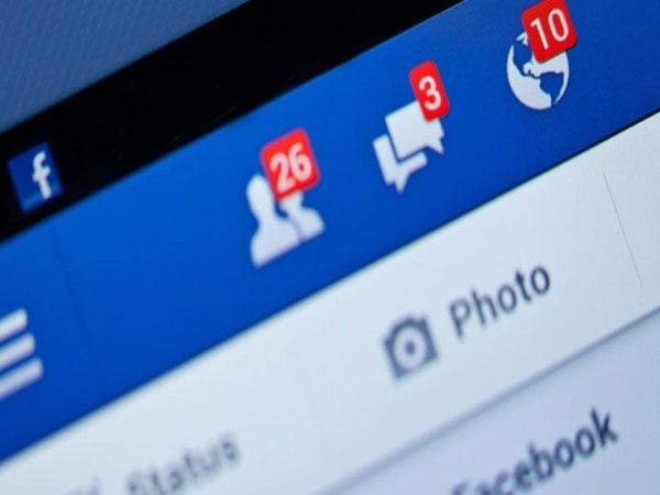 Facebook अब मैसेज भेजकर बताएगा कि आपके डेटा लीक हुए या नहीं Facebook अब मैसेज भेजकर बताएगा कि आपके डेटा लीक हुए या नहीं