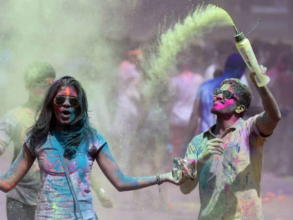 क्रोध से बचें, क्योंकि क्रोध लक्ष्मी जी को पसंद नहीं,