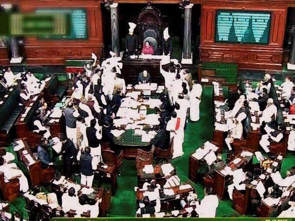 लोकसभा में समीकरण